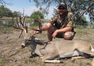 Texas Trophy Deer Hunt1