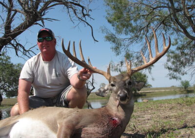 Texas Trophy Deer Hunting